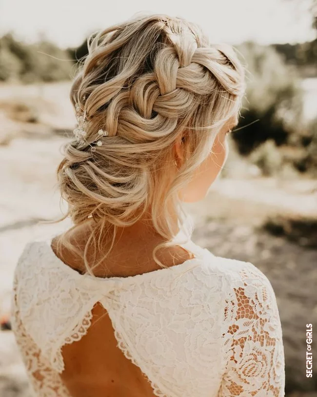 Most beautiful bridal hairstyles: Classic look | Most Beautiful Bridal Hairstyles for Every Hair Length