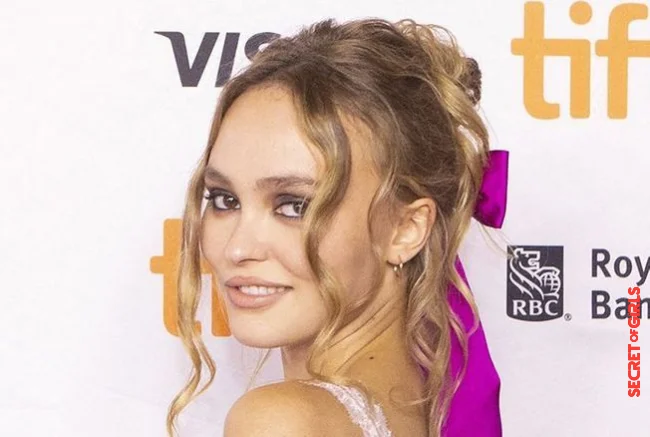 Lily-Rose Depp: Brown Coloring And Bobbed Hair…