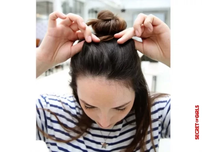 Step 4 for the half bun | Hairstyle instructions for the half bun