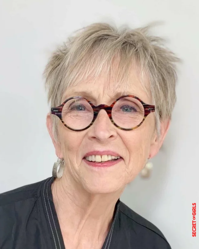 Fleeting short hairstyles from 60 with glasses - the upbeat pixie cut | Which Hairstyles with Glasses Flatter Women Over 60 and Make Them Younger?