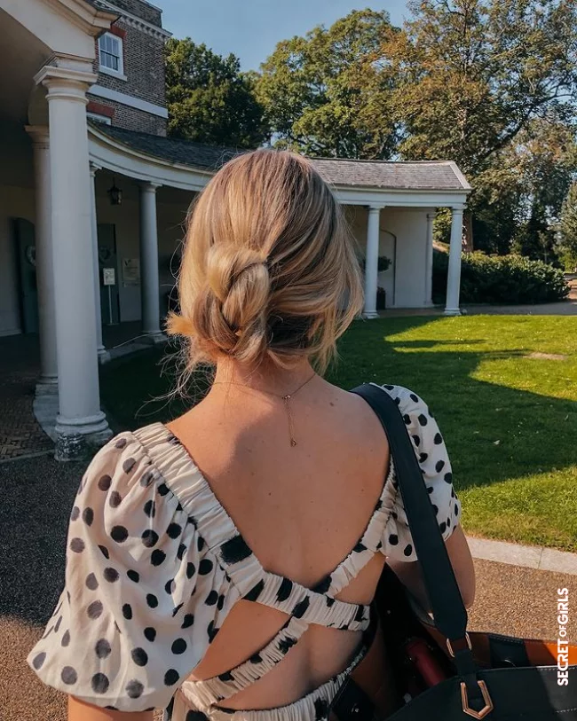 Chignon | 5 Best Anti-Frizz Hairstyles for Summer 2022