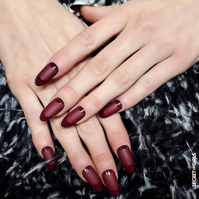 New French manicure is a combination of matte and glossy nail polish | French manicure 2021: Why we already love this nail polish trend?