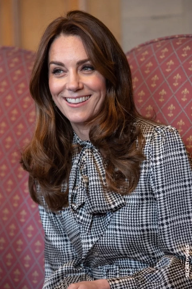 Kate Middleton with a sage brushing and beautifully wavy brown hair on January 15, 2020 | Kate Middleton, back on her most beautiful hairstyles