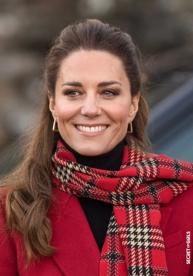 Kate Middleton, the chic and cool half ponytail queen, on December 8, 2020 | Kate Middleton, back on her most beautiful hairstyles