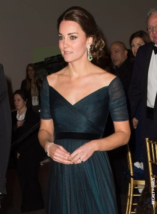 Kate Middleton in a very sophisticated bun at Moma in New York on December 9, 2014 | Kate Middleton, back on her most beautiful hairstyles