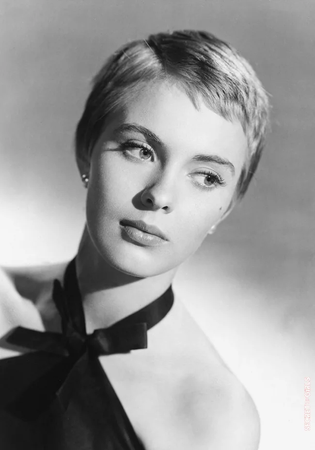 L&eacute;a Seydoux's pixie cut is very reminiscent of Jean Seberg's iconic short hairstyle | Pixie Cut: Bond Girl Léa Seydoux Wears The Short Trend Hairstyle So Beautifully