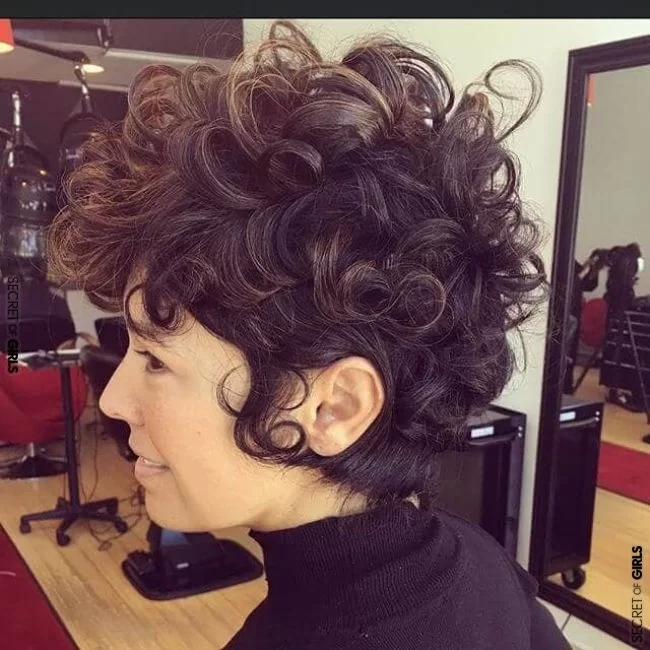 50 Short Curly Hair Ideas to Step Up Your Style Game in 2019
