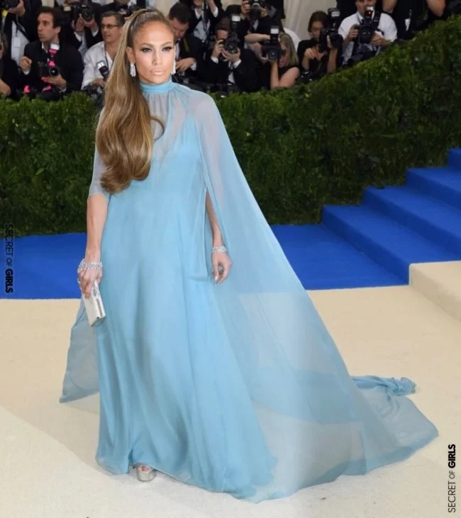 14 Reasons Jennifer Lopez Deserves Fashion Icon Status