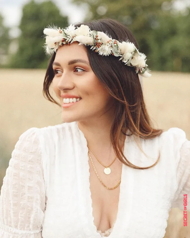6. Hairstyle with flowers | Hippie Hairstyles: 8 Greatest Boho Styles To Imitate