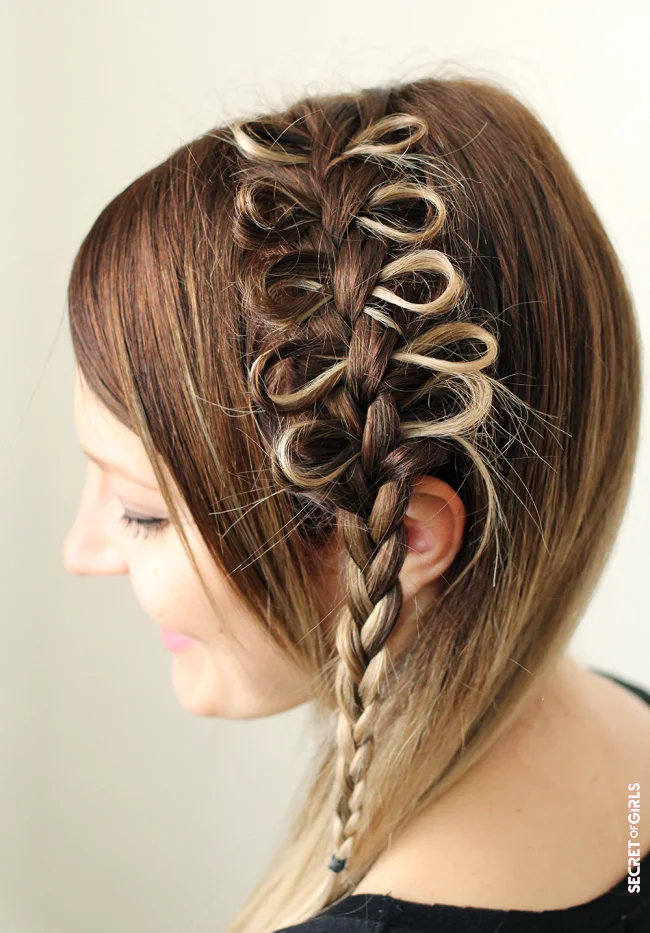 2. XS braid with bow | Hairstyle Trend In 5 Minutes: These Easy Styles Fit Every Hair Length