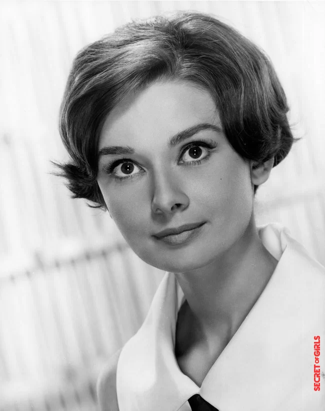 Audrey Hepburn with a short bob in the 50s | These 11 Short Hairstyles Are The Most Beautiful Of All Time - And The Ultimate Inspiration For The Next Hairdresser Visit