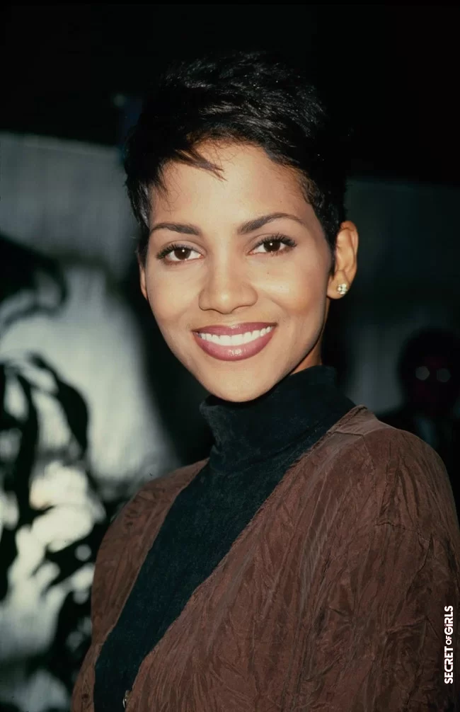 Halle Berry's pixie cut in the 90s | These 11 Short Hairstyles Are The Most Beautiful Of All Time - And The Ultimate Inspiration For The Next Hairdresser Visit