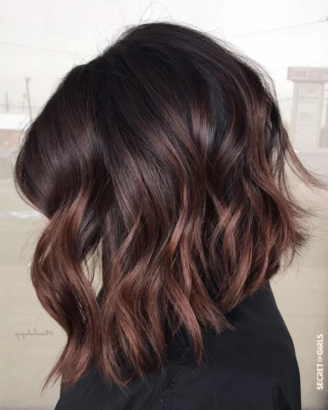 Strawberry Brunette: Hair Color Everyone is Crazy About Right Now!