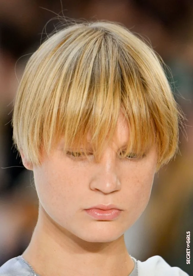 Honey lights are the hair color trend for spring 2022 | Hair Color Trend 2022: Honey Lights Creates Blonde Light Reflections
