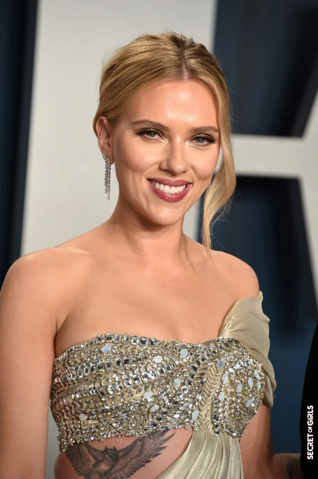 Scarlett Johansson at the Vanity Fair Oscar Party, 2020 | Scarlett Johansson At 37: The Actress Has Changed So Ingeniously