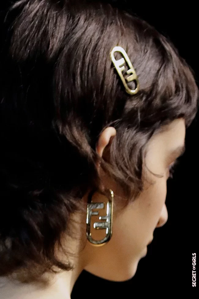 Small hair clips are the ultimate new hair accessory | Are small hair clips the new it-pieces for your hair?