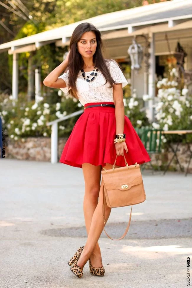 How to Look Stylish in Mini Skirts?