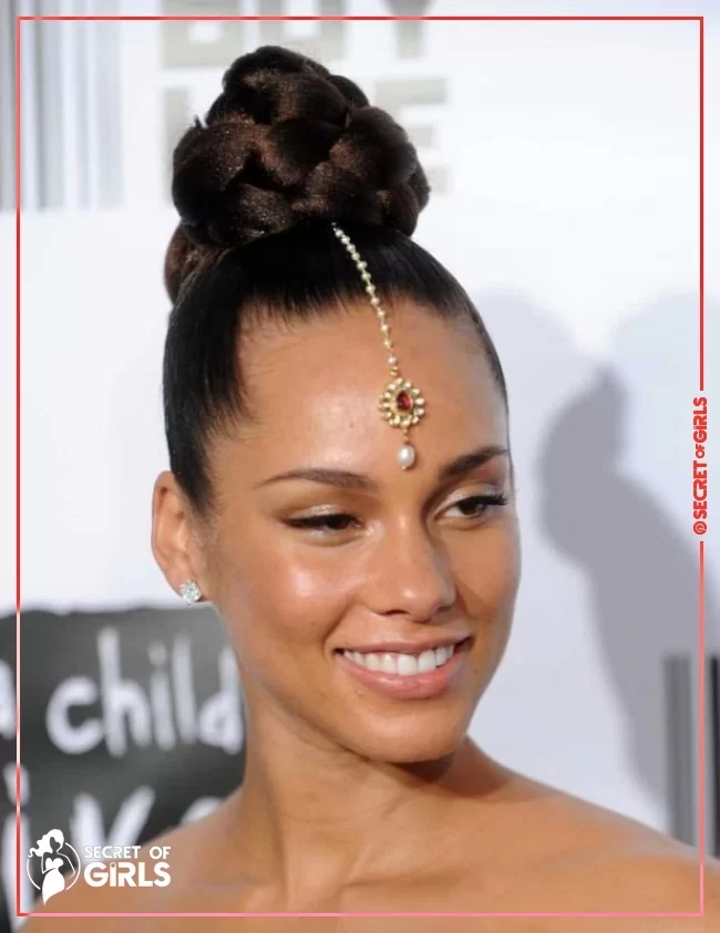 Black Bun Style | 61 Top Hairstyles for Black Women (Trending for 2020)