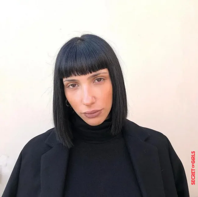 Shoulder-length box bob with blunt bangs | Box Bob Hairstyle Is Back In Trend In 2022!