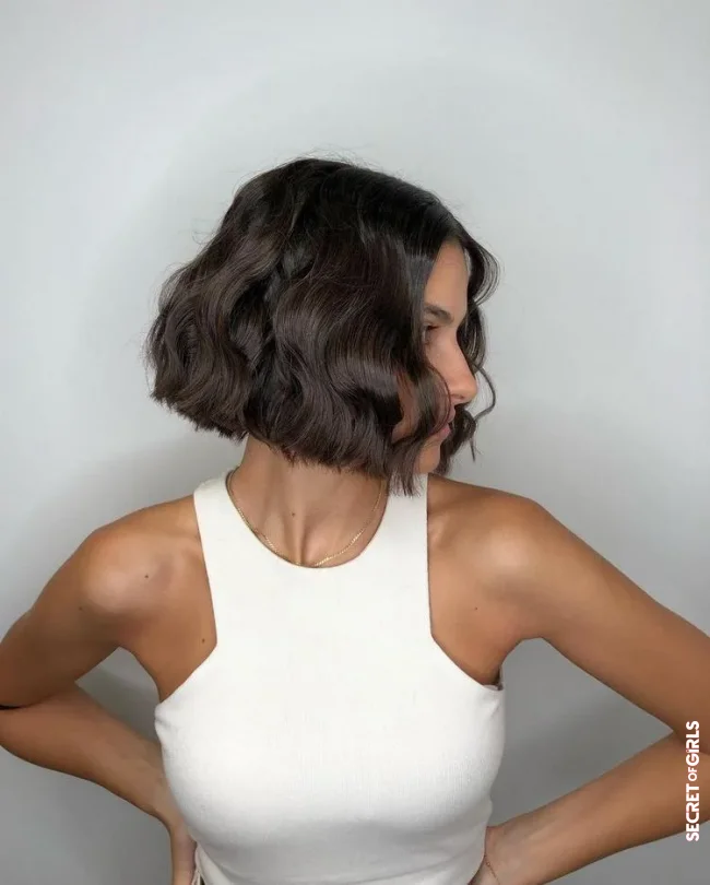 Styling ideas for the box bob | Box Bob Hairstyle Is Back In Trend In 2022!