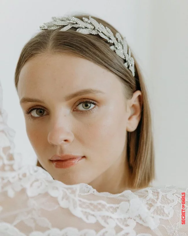 Headband | Bridal Hairstyle for Short Hair: Most Beautiful Styling Ideas for Your Wedding