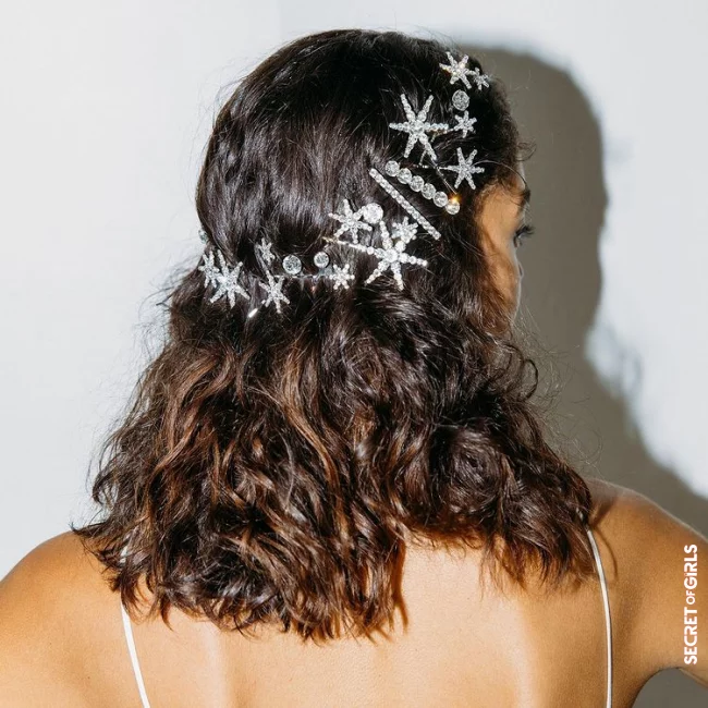 Hair clips | Bridal Hairstyle for Short Hair: Most Beautiful Styling Ideas for Your Wedding