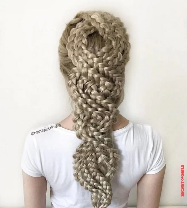 This German teenager creates intricate hairstyles and here are the 22 most beautiful