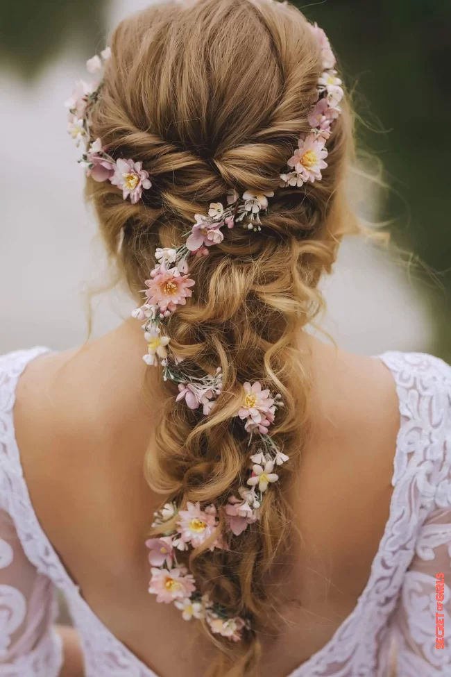 A garland of flowers | Wedding: Bohemian Bridal Hairstyles Spotted On Pinterest