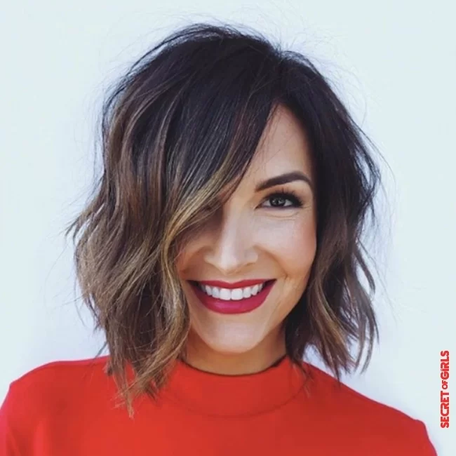 STRAIGHT OR STEPPED CUT? | Bob with Bangs: Stylish, Greasy, and Really Modern Hairstyles