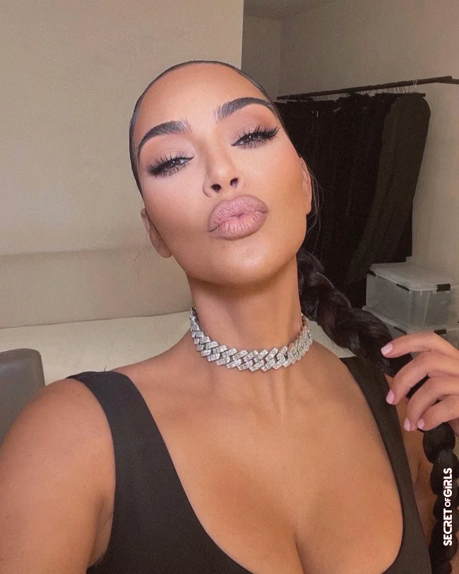 Ponytail trend of the stars: Kim Kardashian also loves the ponytail hairstyle | Jennifer Lopez With A Ponytail: She Is Sporting The Prettiest Ponytail Trend For Spring