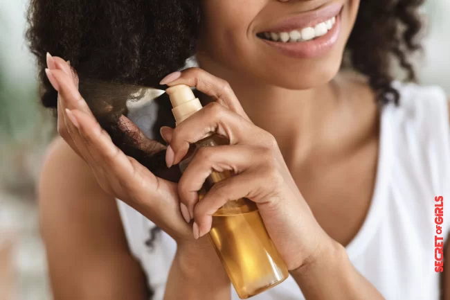 Curly hair: redraw your curls using a spray | Curly Hair: 9 Tips To Enhance Your Daily Curls
