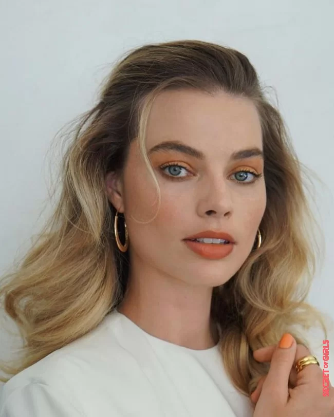 Margot Robbie gives her hair extra volume with Shadow Roots | These Hair Colors Are Suitable For Fine Hair - And This Is Not