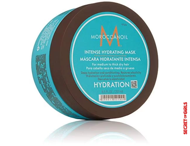 1. Moroccanoil's `Intense Hydrating Mask` for dry hair | Healthy And Shiny Hair: Best Hair Mask For Your Hair Type