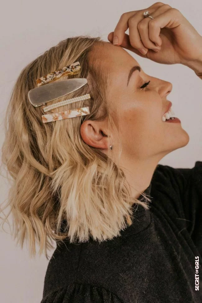 Square veneered with barrettes | 5 amazing ways to style your bob
