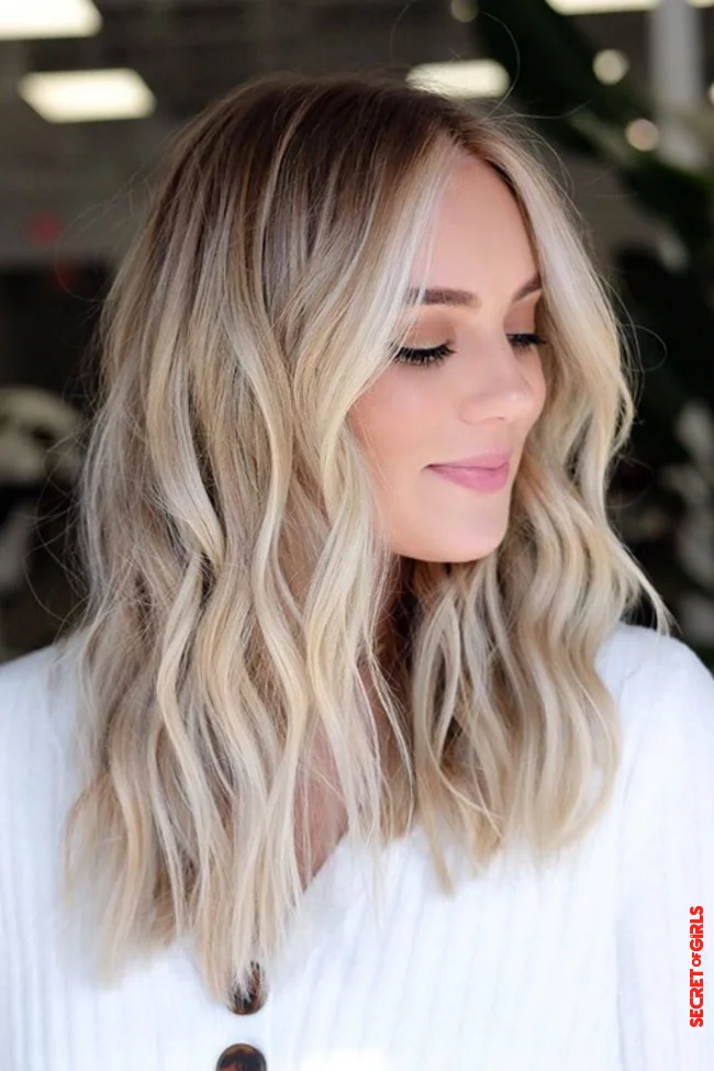 Blonde locks | Trendy Back to School Hairstyles 2021: These Haircuts Are Going To Kill The Fall!