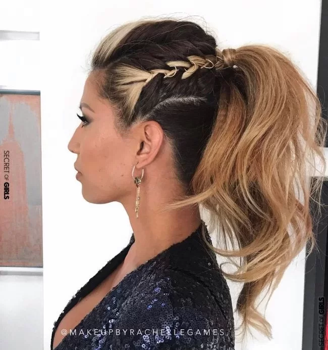 14 Cute & Romantic Side Ponytail Ideas for Long Hair
