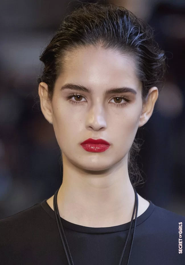 Makeup Trend Red Lips: How To Find The Right Shade Of Red | Red lipstick: Makeup trends for spring 2021