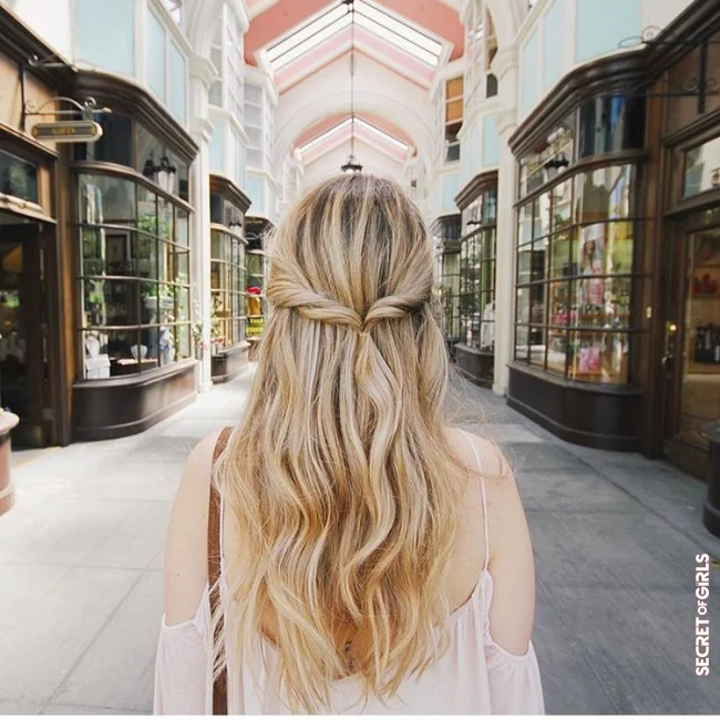 Cord | Long Hairstyles: 20 Beautiful Styles For Spring 2022!