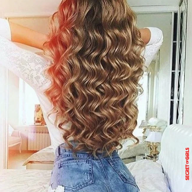 Curls | Long Hairstyles: 20 Beautiful Styles For Spring 2022!