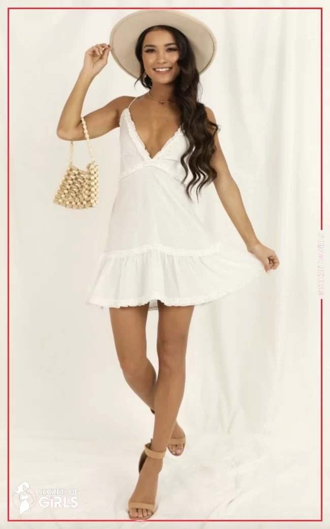 Out Of The Stars Dress In White | Perfect Summer Outfits for The Beach | Cutest Sun Dresses for This Summer