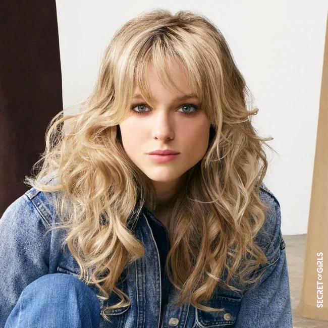 Fringe in freedom by Camille Albane | Hair Trends 2023: The Must Haircuts For Fall-Winter