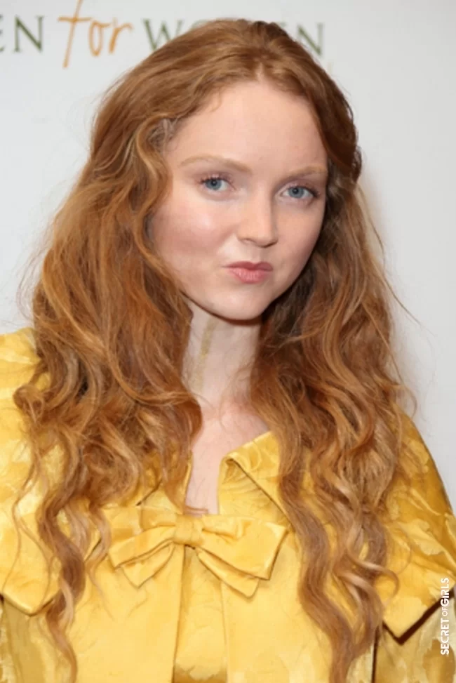 Lily Cole's natural red | Fall for the "copper hair", the new trendy hair color this winter
