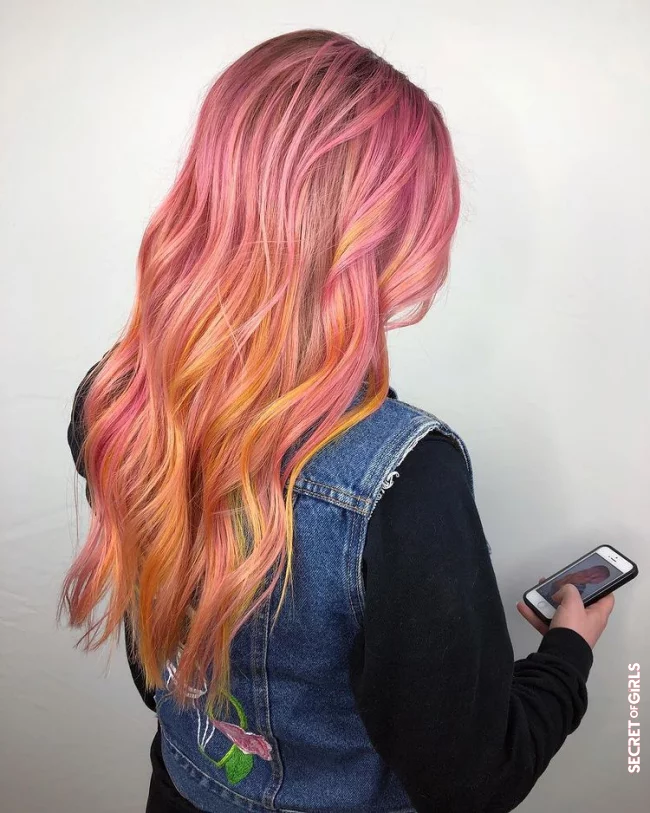 Pink Lemonade Hair: The colorful eye-catcher in spring 2022 | Pink Lemonade Hair: We Love This Trend Hair Color in Spring & Summer 2022!