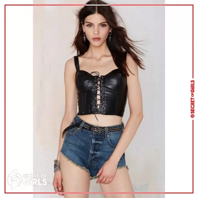Black Front Lace-Up Latex Crop Top | 30 Cute Summer Outfits For Women And Teen Girls