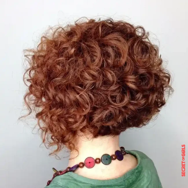 Curly A-line bob | Bob With A Short Neck: 5 Ways To Wear The Trend Hairstyle 2023!