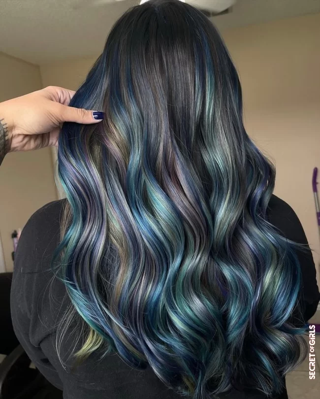 Mermaid hair and hair coloring | Mermaid hair: Trendiest wavy hairstyle of the moment!
