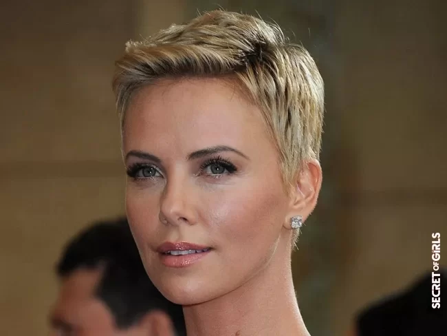 Charlize Theron - Short Cut | Hairstyles for re-styling