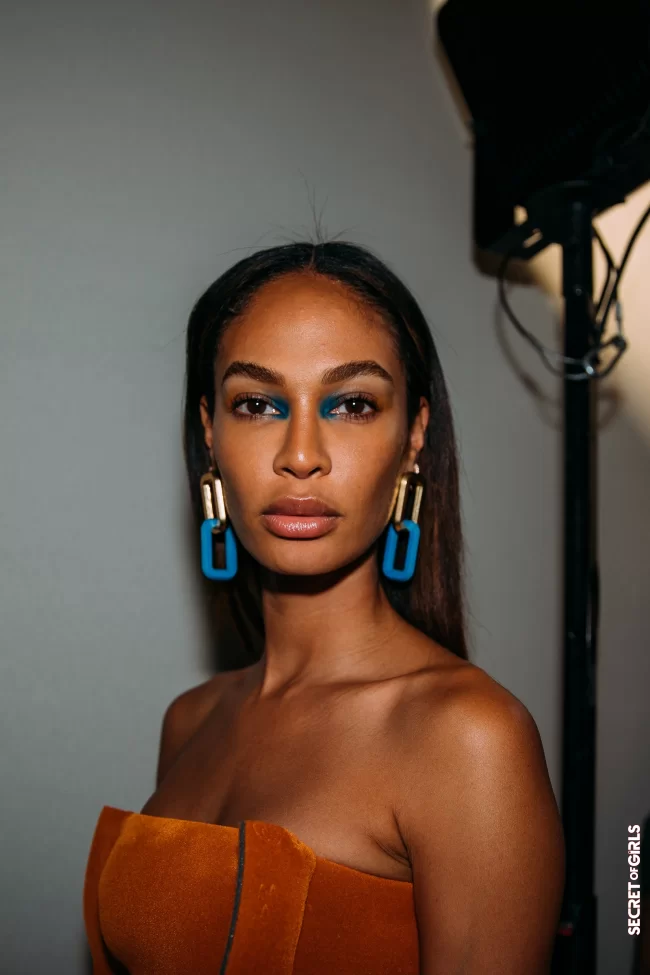 Eye Shadow In Neon Colors: Color-intensive eye make-up is becoming a trend at Off-White | Eye Shadow In Neon Colors: 5 Professional Tips To Create The Trend Look Yourself