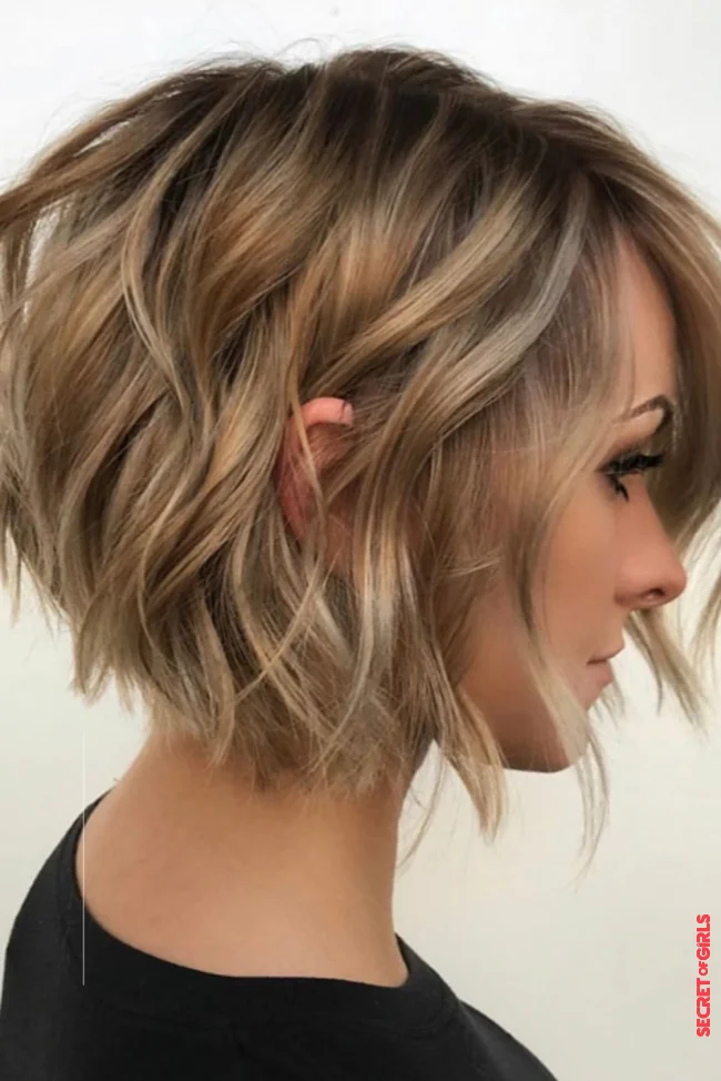 Long Plunging Bob: These Trendy Hairstyles For Fall 2023
