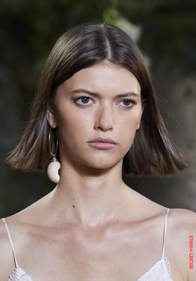 3. Blunt Bob | Trendy Hairstyles From The Runway: 3 Most Important Looks For Summer 2023